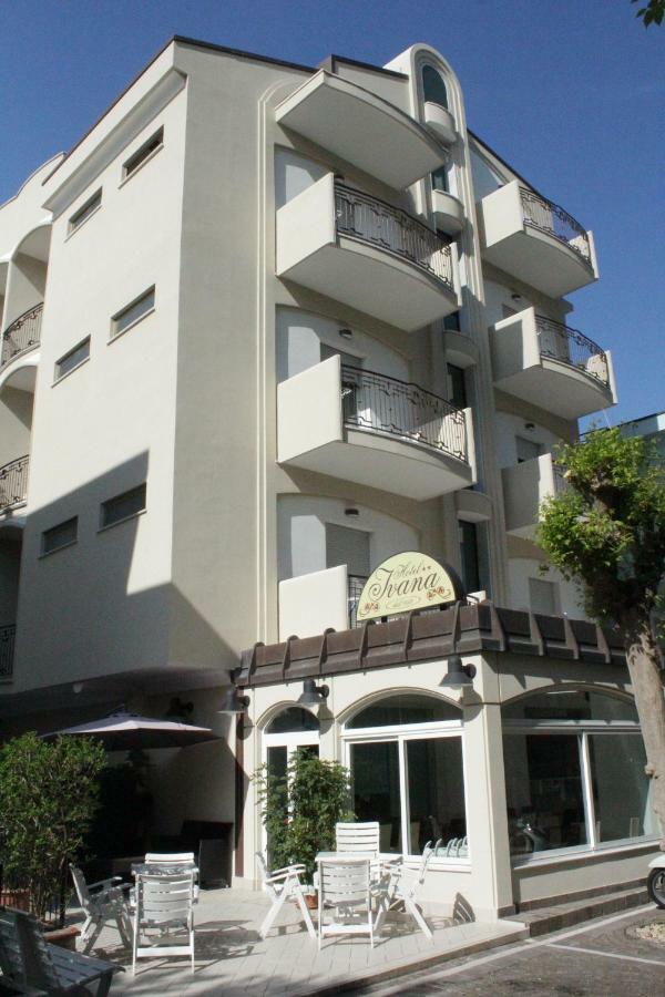 Hotel Ivana Misano Adriatico Exterior foto